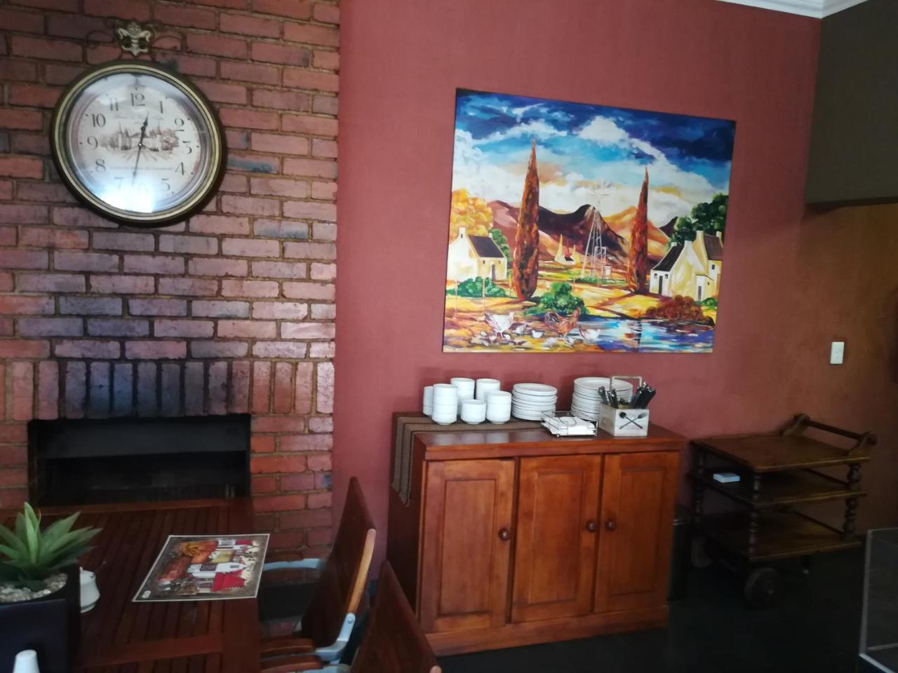 博克斯堡 24昂弗瑞3星旅馆酒店 外观 照片
